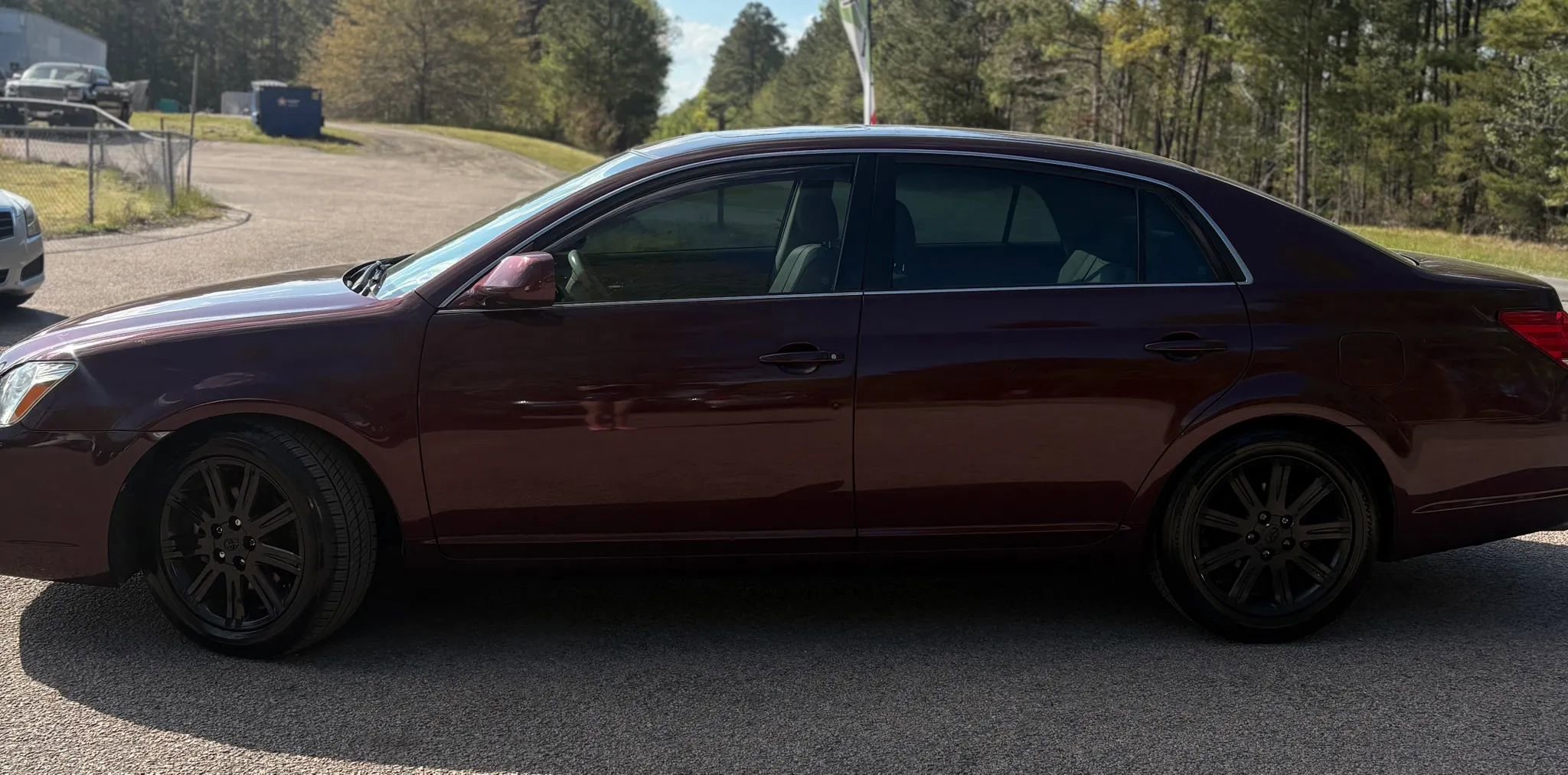 Used 2007 Toyota Avalon Limited FWD image 3