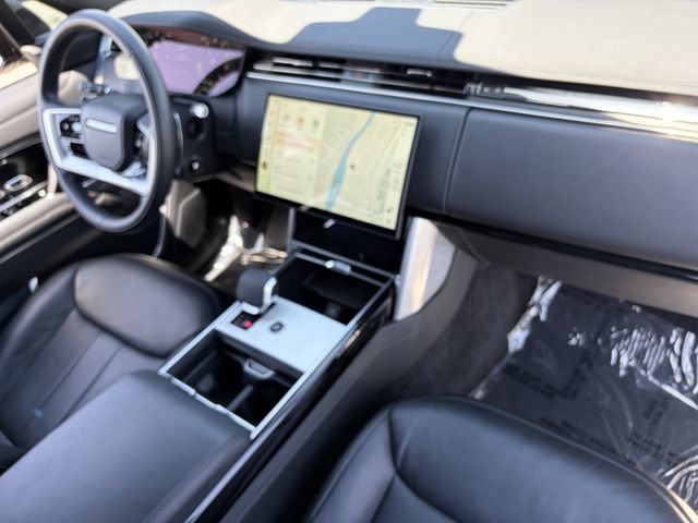 Used 2025 Land Rover Range Rover Long Wheelbase SE AWD/4WD image 20
