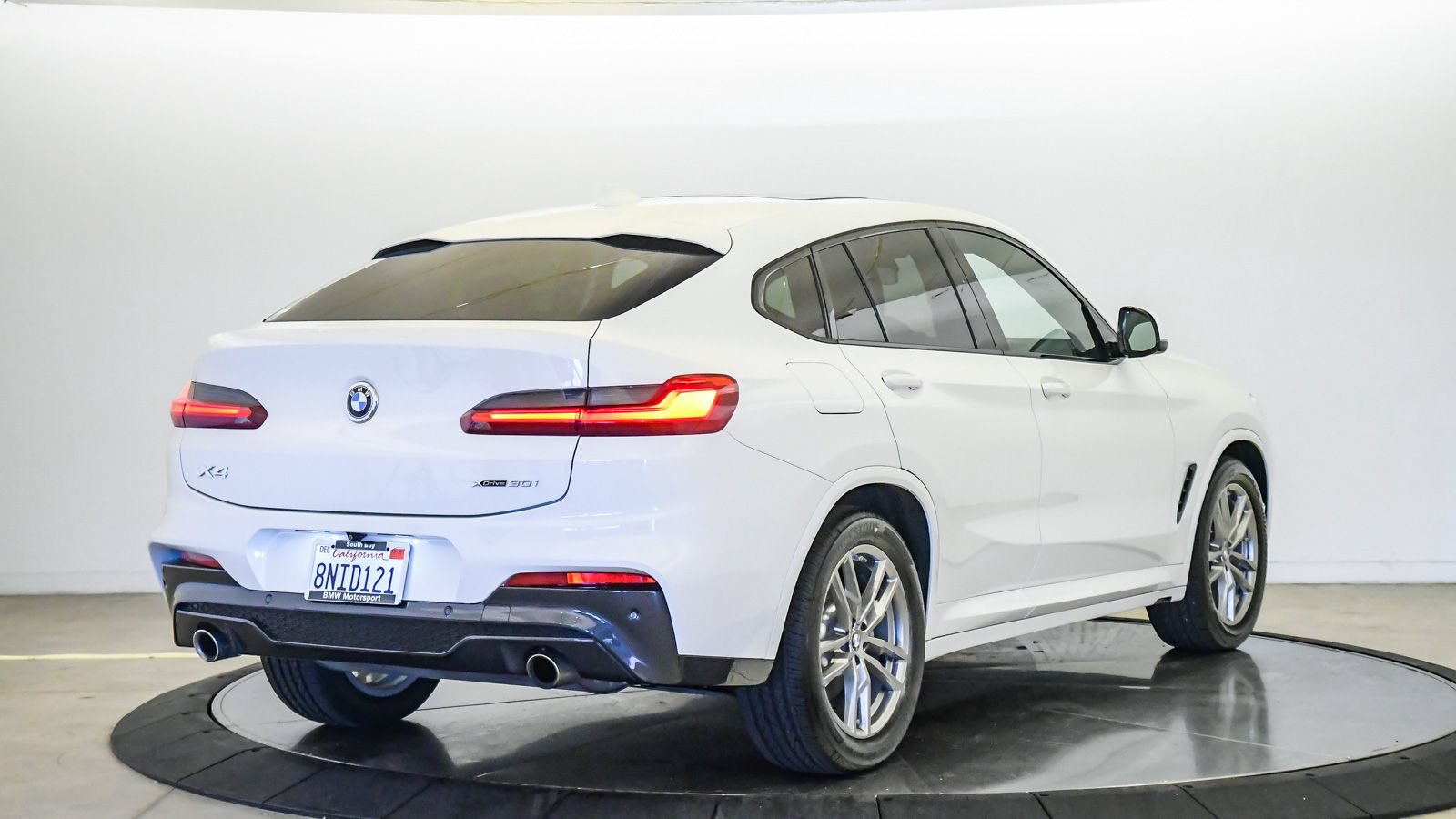 Used 2020 BMW X4 xDrive30i w/ M Sport Package 2 AWD/4WD image 5