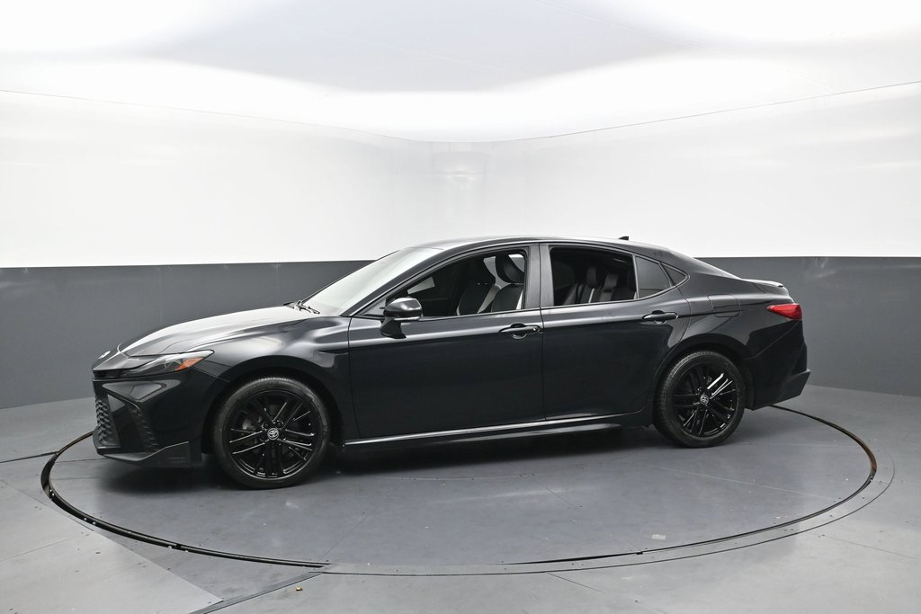 Used 2025 Toyota Camry SE image 57