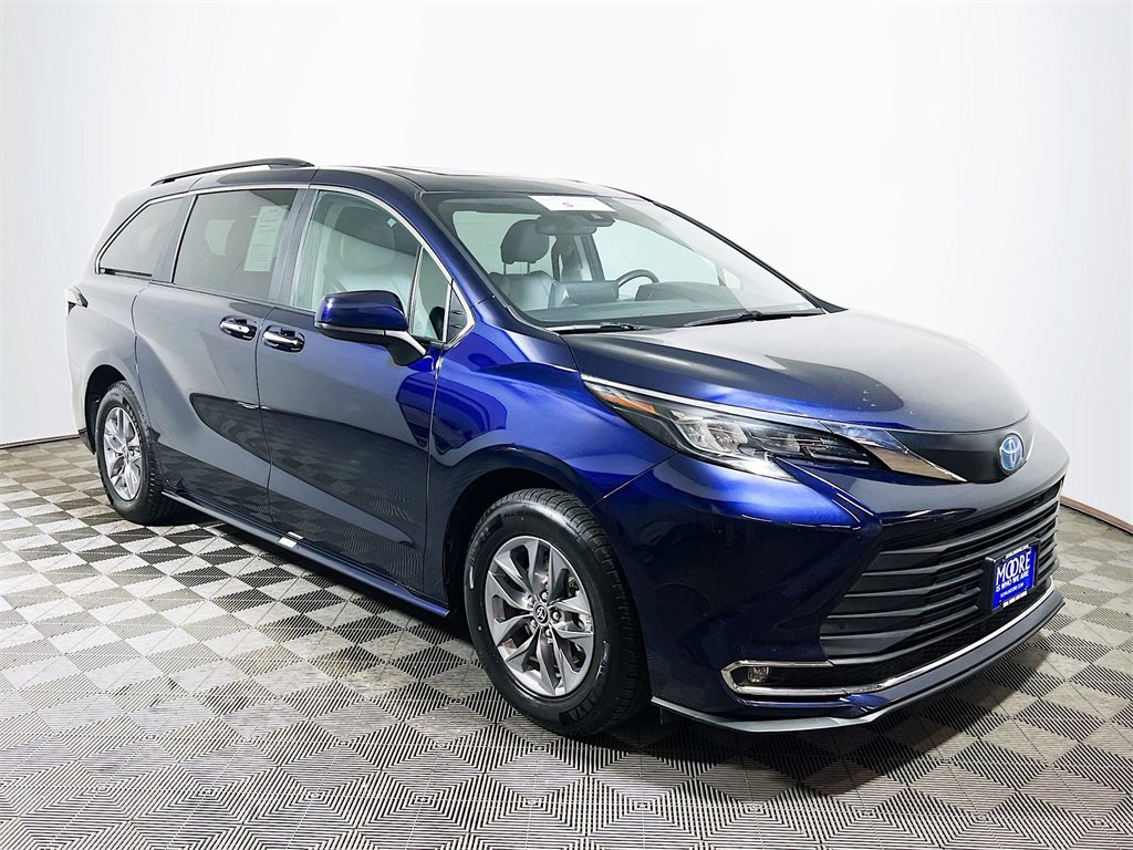 Certified 2024 Toyota Sienna XLE