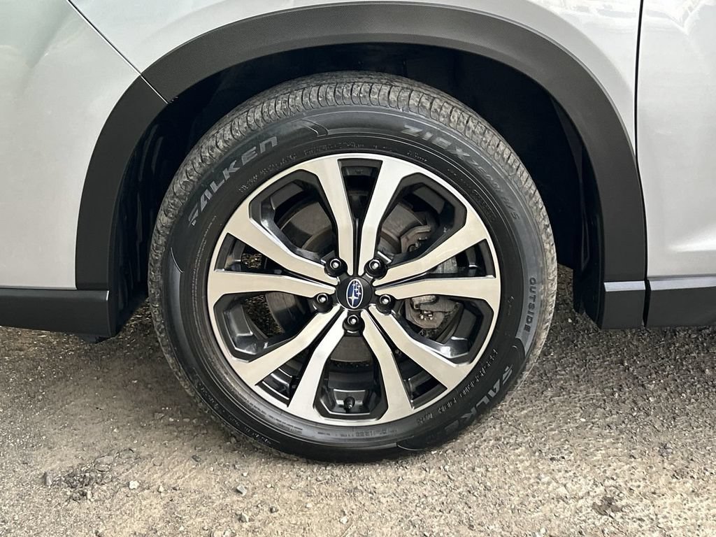 Certified 2023 Subaru Forester Limited AWD/4WD image 10