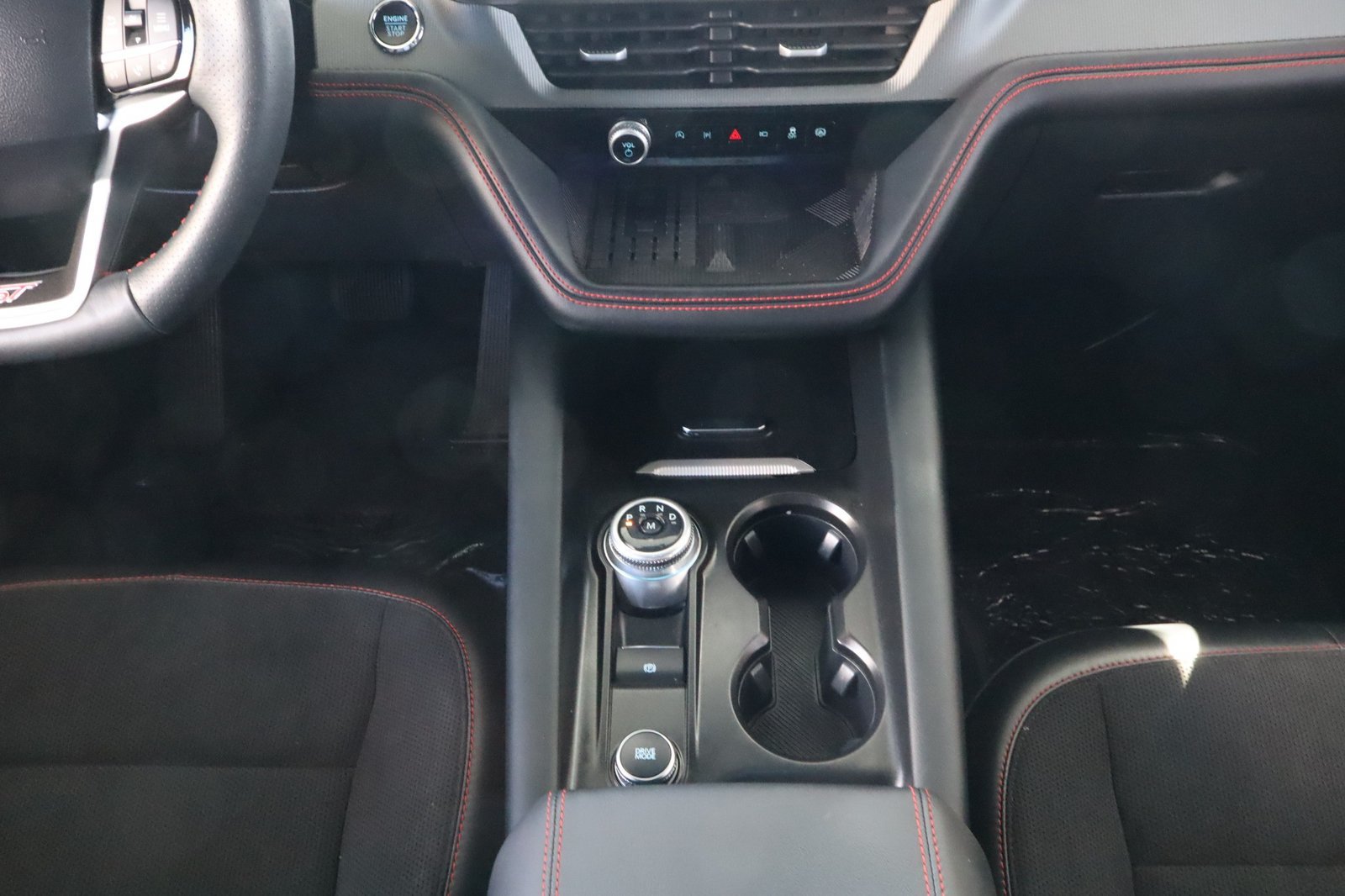 Used 2025 Ford Explorer ST RWD image 32