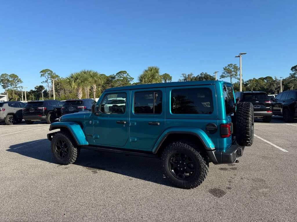Used 2019 Jeep Wrangler Unlimited Sahara w/ Quick Order Package 24M Moab AWD/4WD image 5
