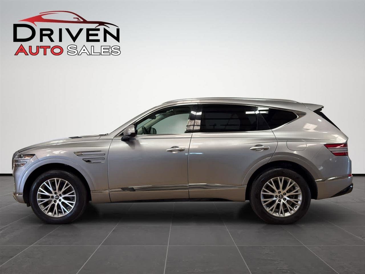 Used 2024 Genesis GV80 2.5T image 3