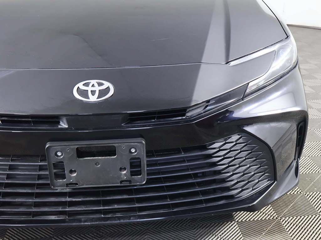 Used 2025 Toyota Camry LE FWD image 12