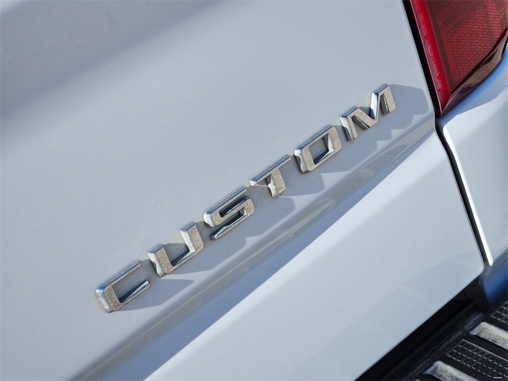 Used 2024 Chevrolet Silverado 1500 Custom image 10