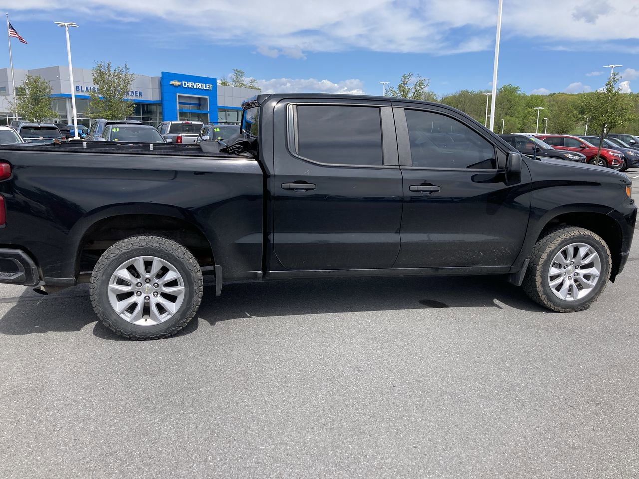 Used 2020 Chevrolet Silverado 1500 Custom w/ Custom Value Package AWD/4WD image 8