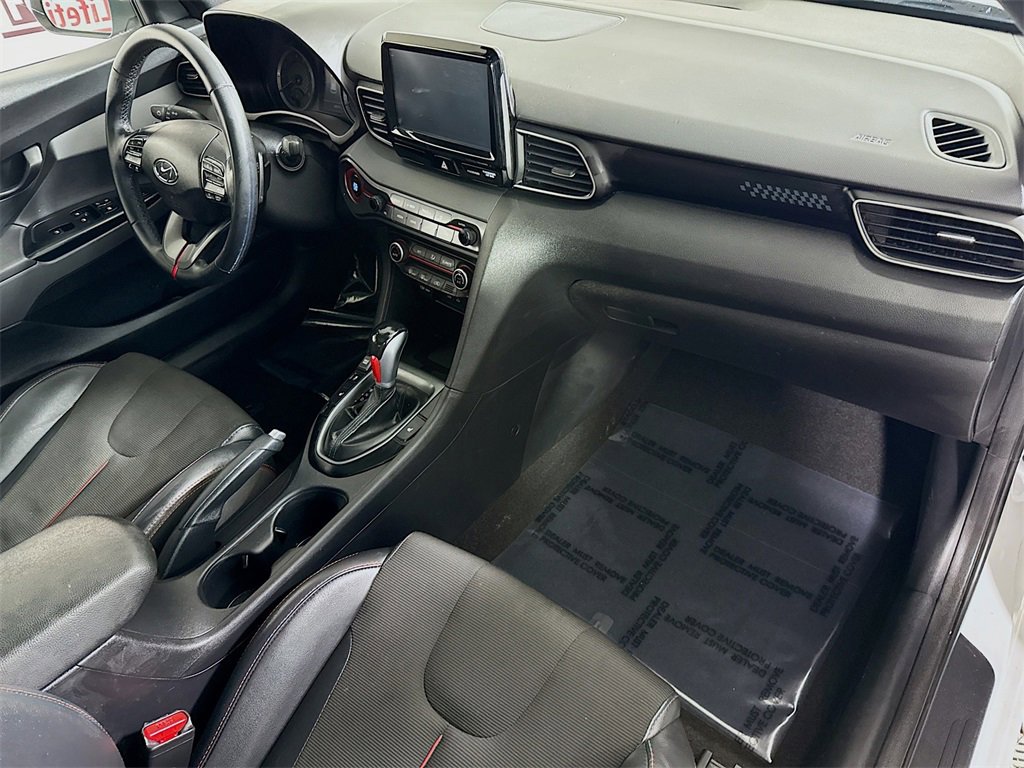 Used 2020 Hyundai Veloster 2.0 Premium image 31