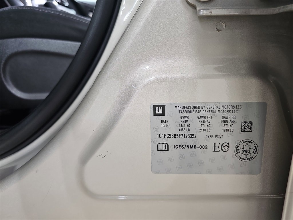 Used 2015 Chevrolet Cruze LT image 40