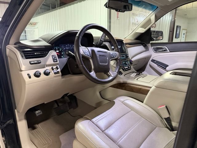 Used 2019 GMC Yukon Denali w/ Open Road Package AWD/4WD image 12