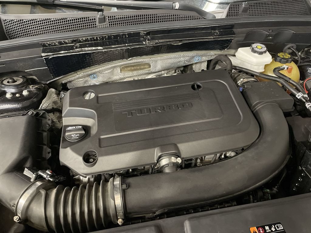 Used 2021 Buick Envision Essence w/ Technology Package I FWD image 28