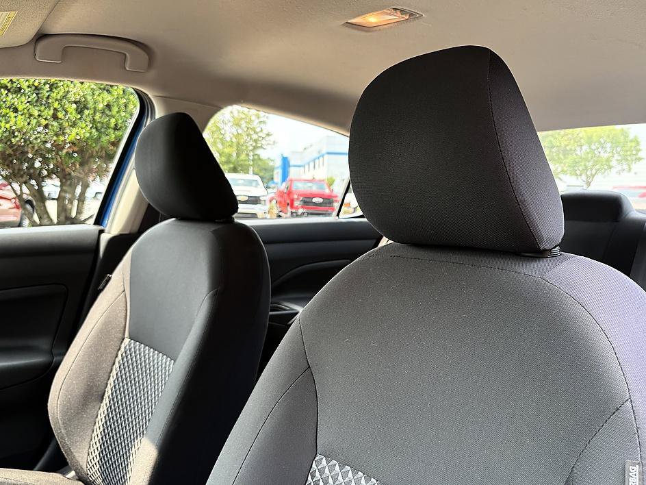 Used 2021 Nissan Versa S FWD image 18