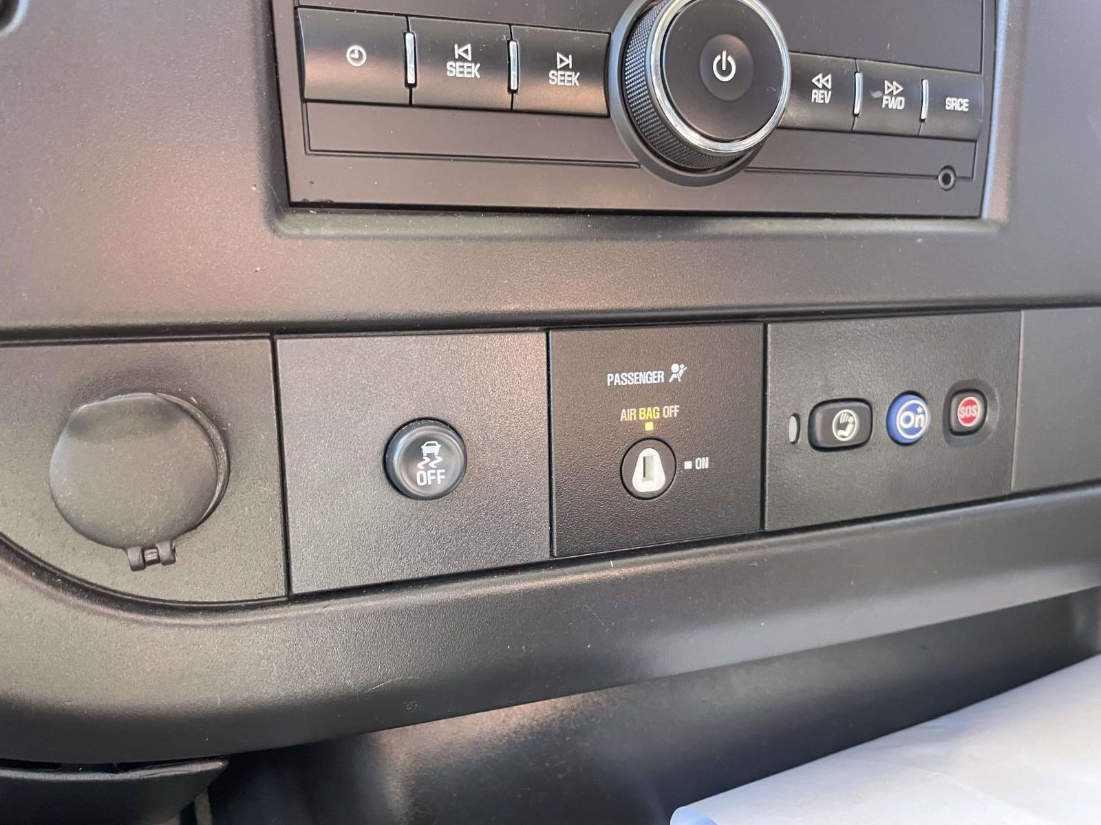 Used 2020 Chevrolet Express 2500 w/ Driver Convenience Package RWD image 22