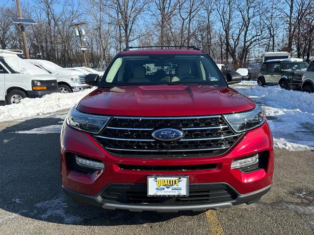 Certified 2020 Ford Explorer XLT w/ Equipment Group 202A image 3