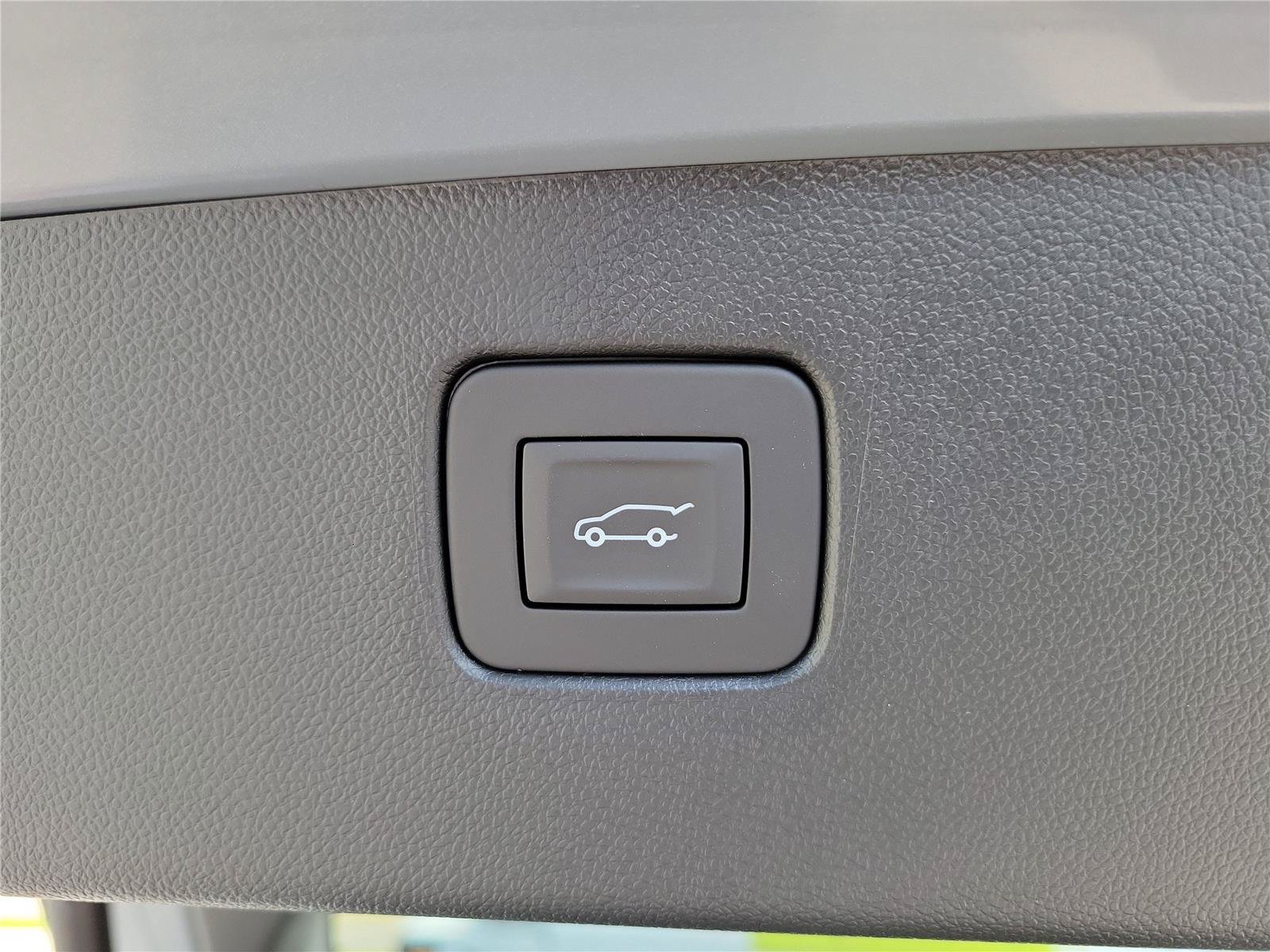 New 2026 Buick Envista Sport Touring w/ Convenience I Package FWD image 8