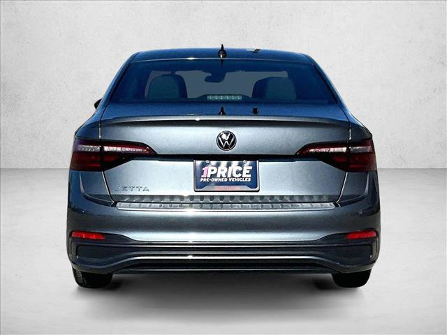 Used 2024 Volkswagen Jetta Sport FWD image 4