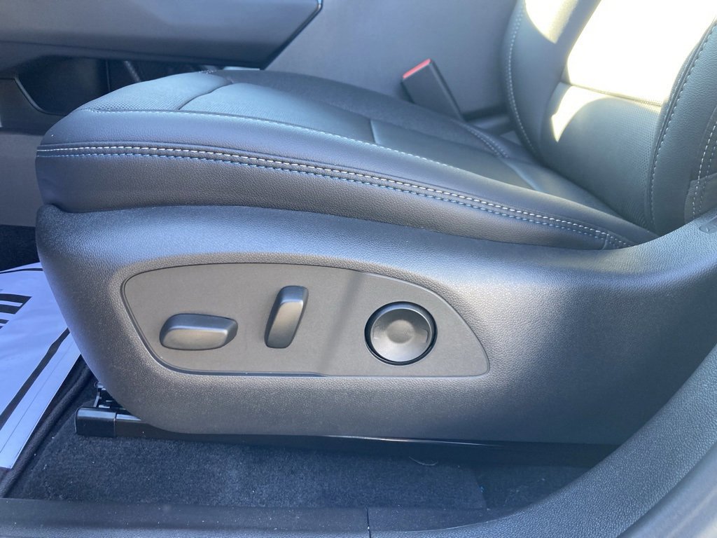 New 2026 Chevrolet Equinox EV LT w/ Convenience Package II image 10