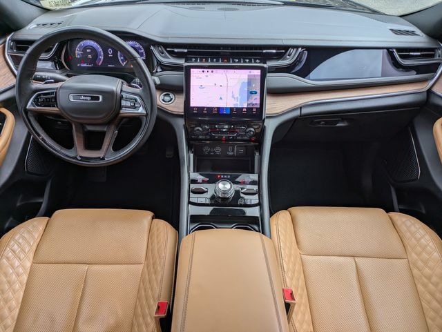 Certified 2023 Jeep Grand Cherokee Summit w/ Luxury Tech Group V AWD/4WD image 13