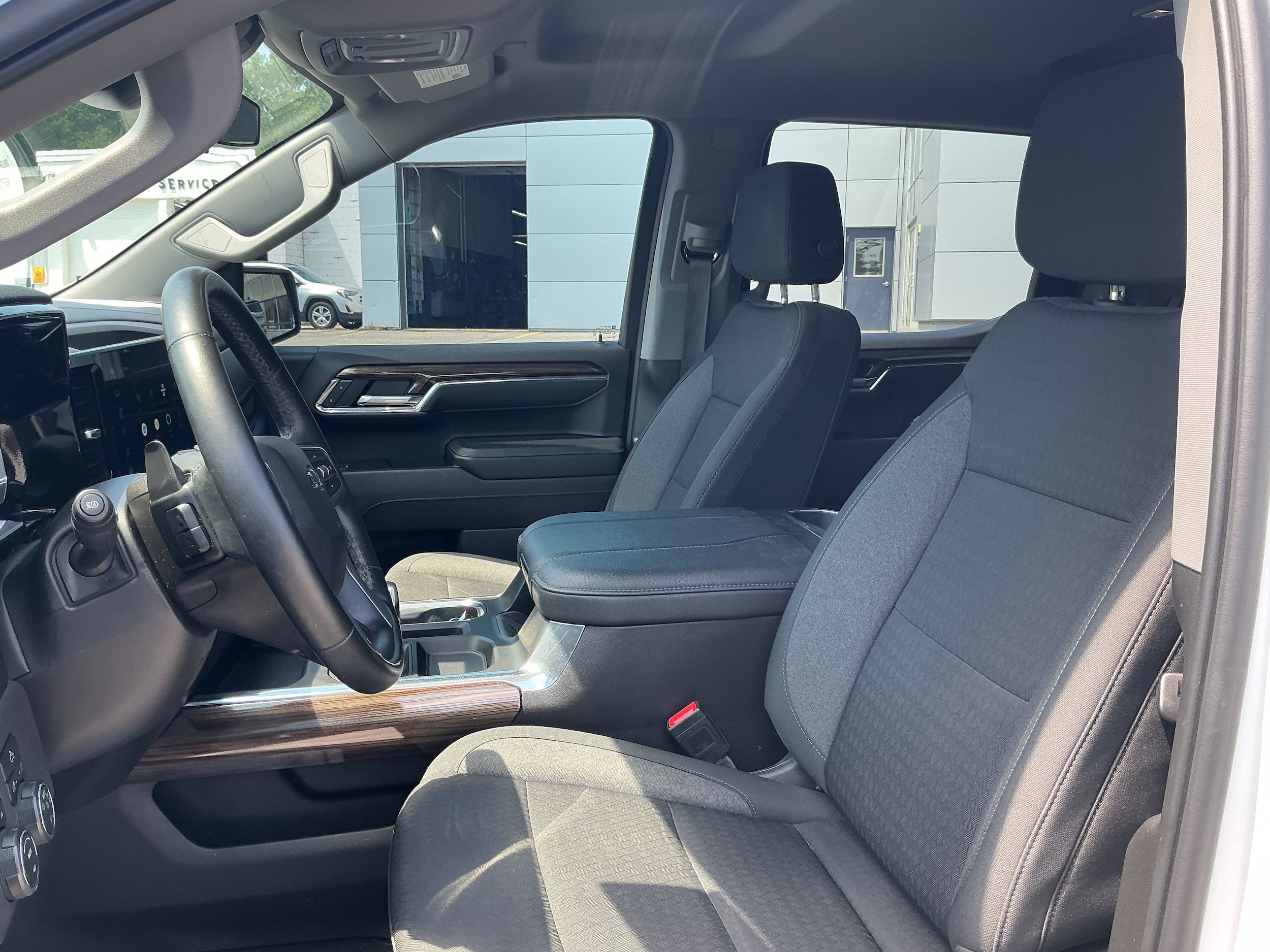 Certified 2024 Chevrolet Silverado 1500 LT Trail Boss AWD/4WD image 6