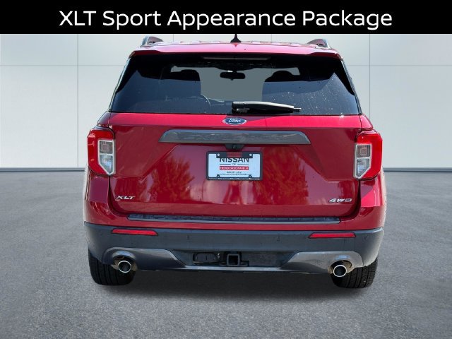 Used 2022 Ford Explorer XLT w/ Equipment Group 202A AWD/4WD image 11