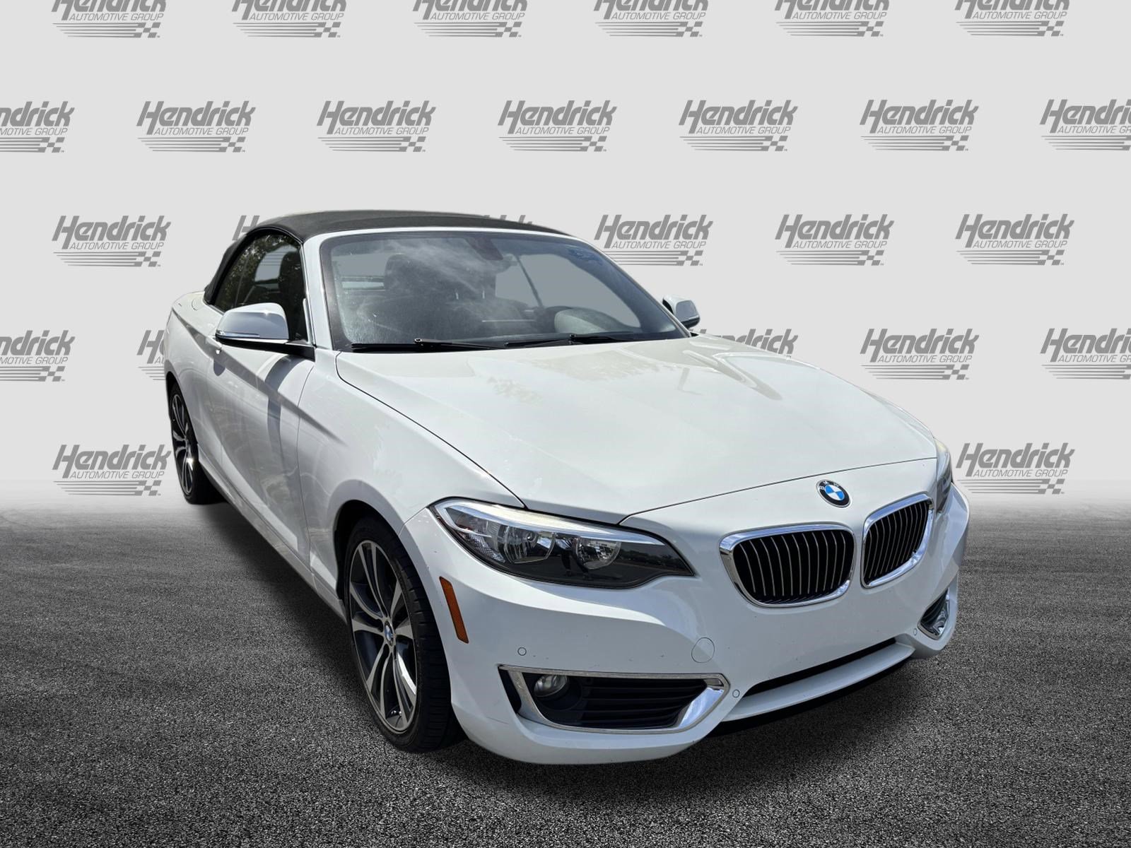 Used 2017 BMW 230i Convertible image 2