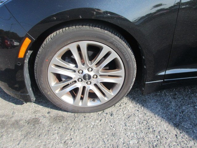 Used 2013 Lincoln MKZ FWD image 13
