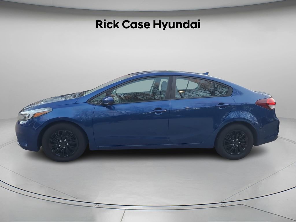 Used 2018 Kia Forte LX image 3