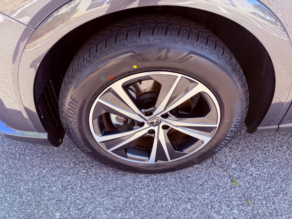 Certified 2025 Lexus RX 350 Premium FWD image 16