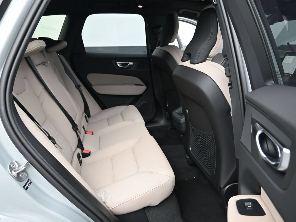 New 2026 Volvo XC60 B5 Plus w/ Protection Package Premier AWD/4WD image 16