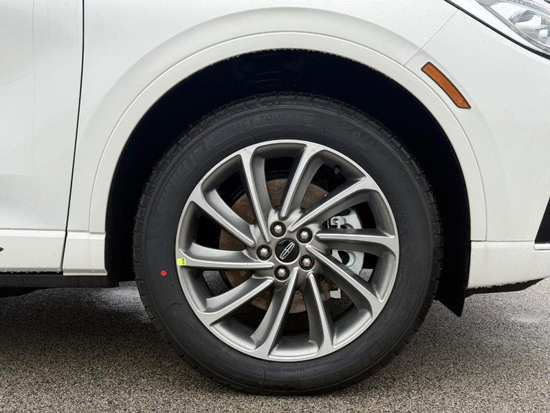 New 2026 Lincoln Corsair Grand Touring image 4