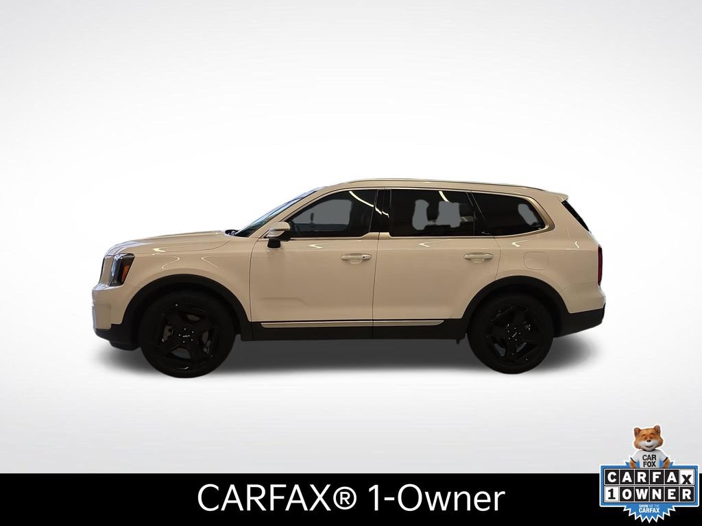 Certified 2024 Kia Telluride S FWD image 2