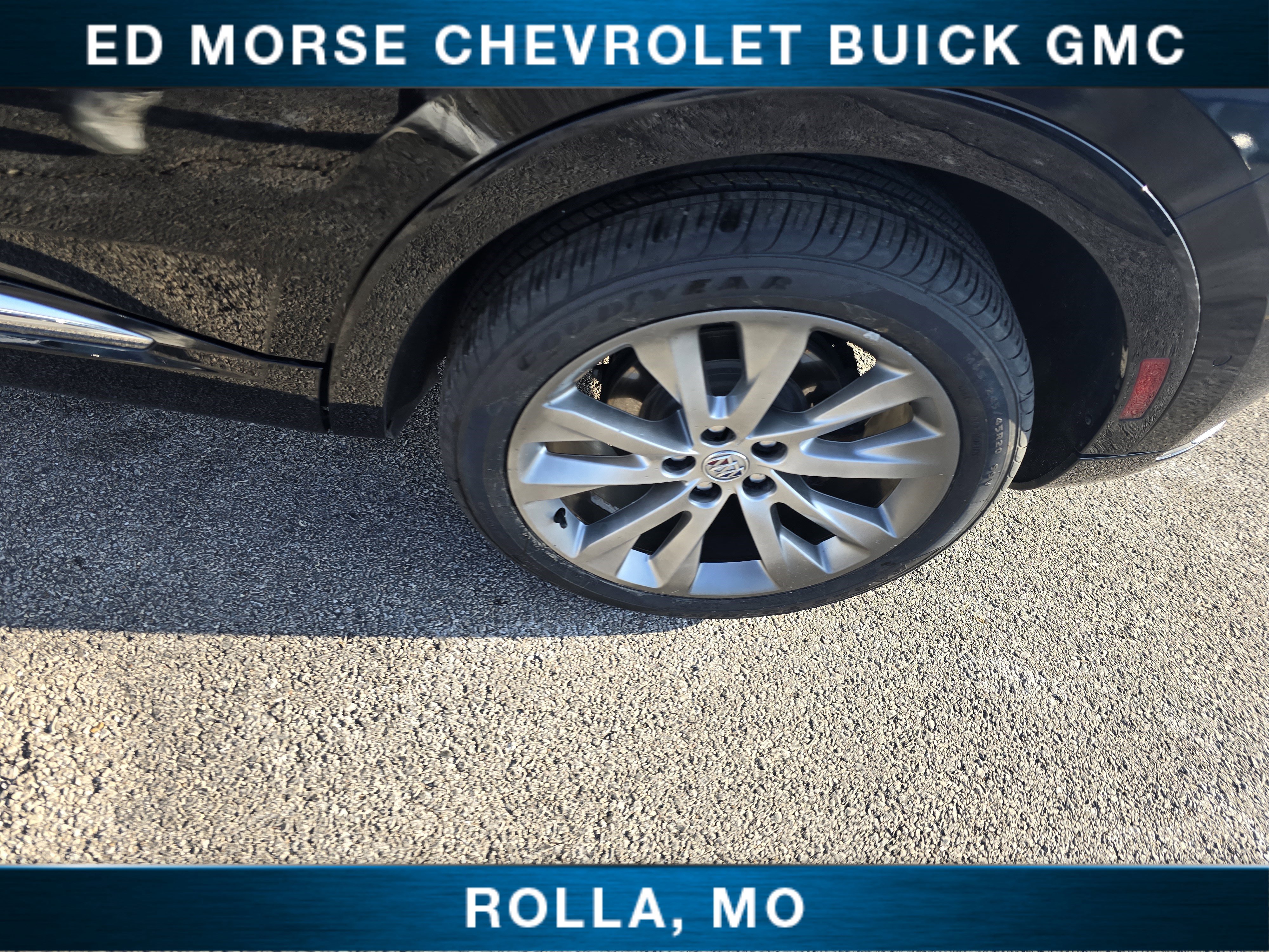 Used 2023 Buick Envision Avenir image 10