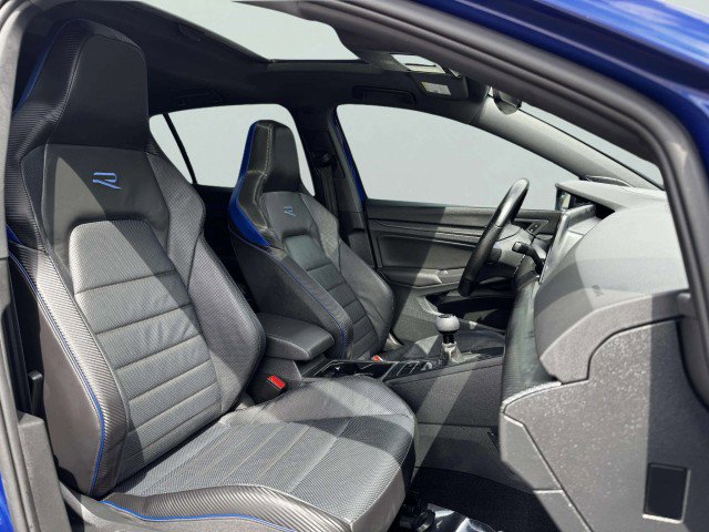 Used 2022 Volkswagen Golf R image 53