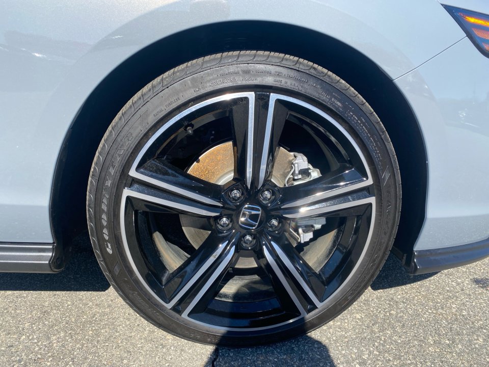 Used 2025 Honda Accord Sport image 29