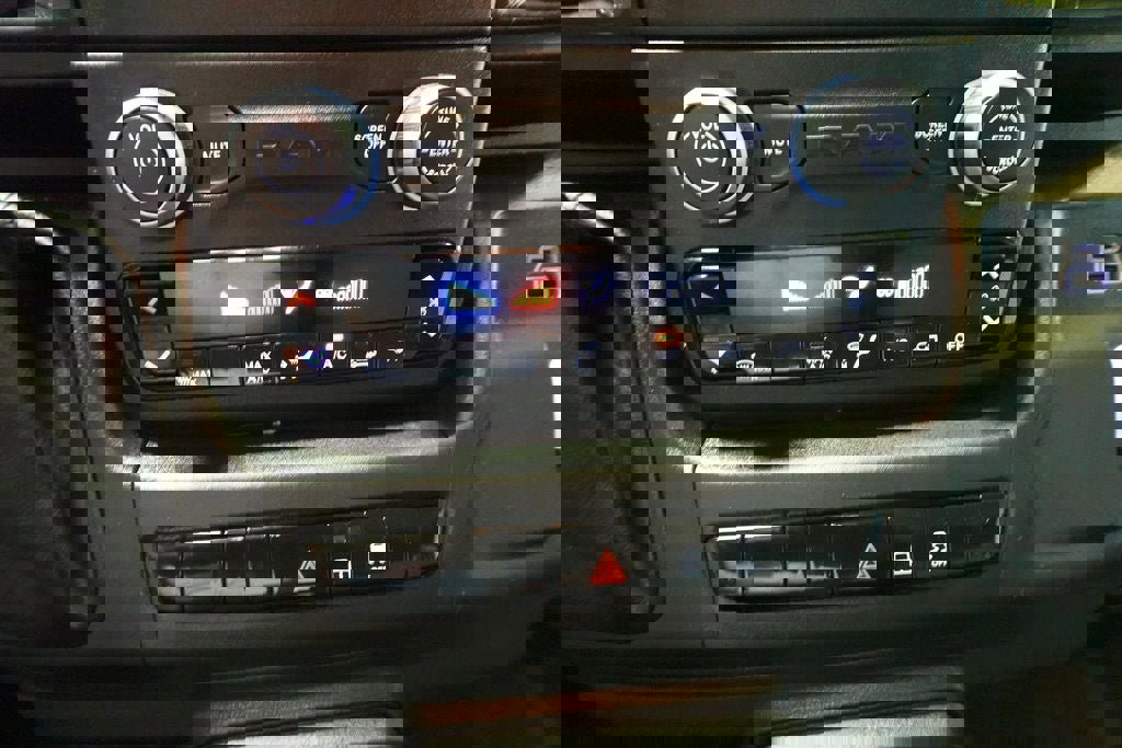 Used 2023 RAM ProMaster 2500 image 11