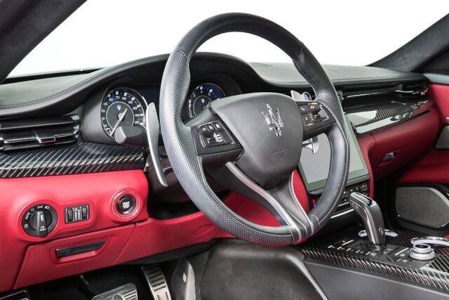 Used 2023 Maserati Quattroporte Modena RWD image 3