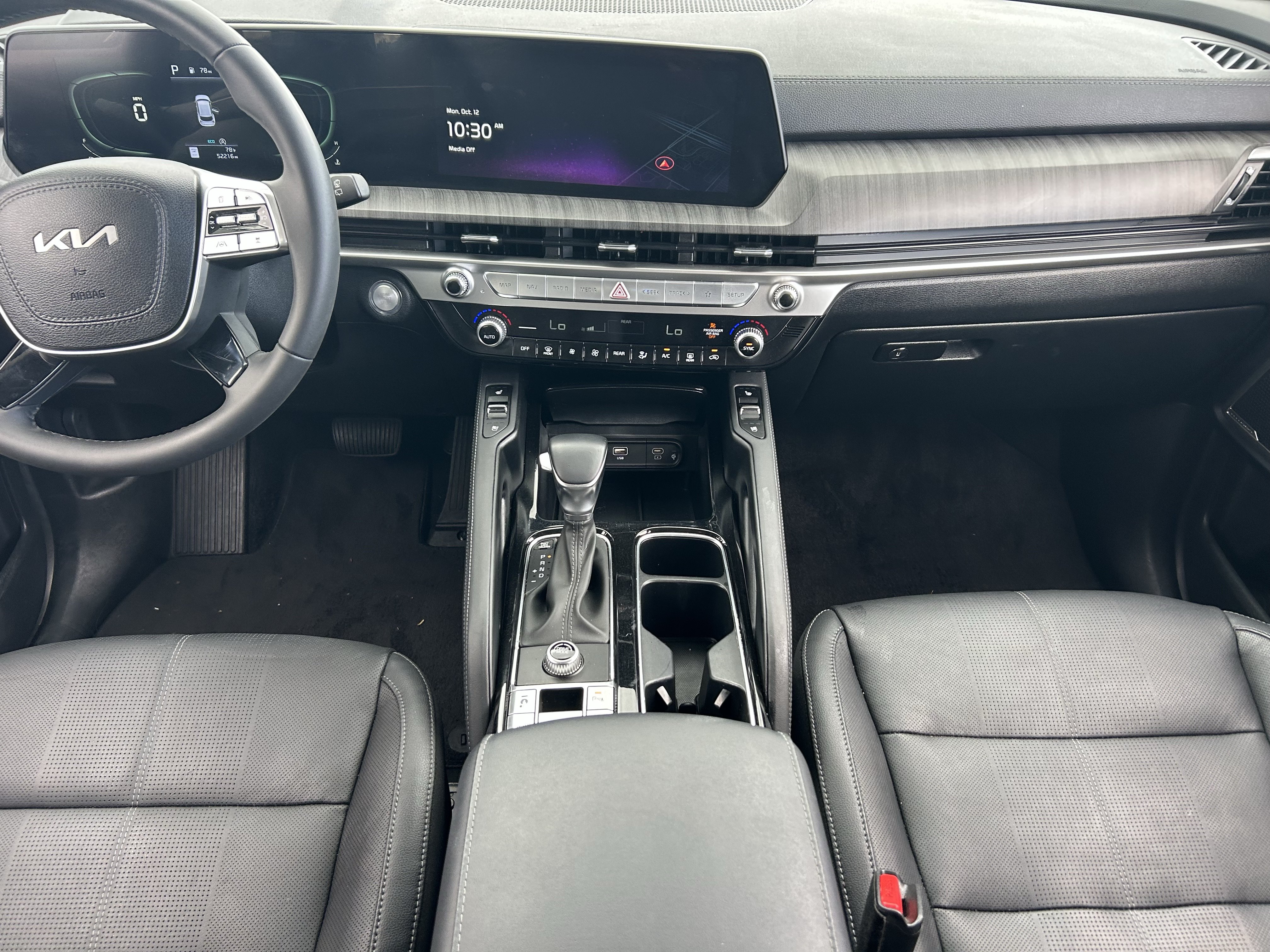 Certified 2023 Kia Telluride EX w/ EX Captain's Chair Package FWD image 15