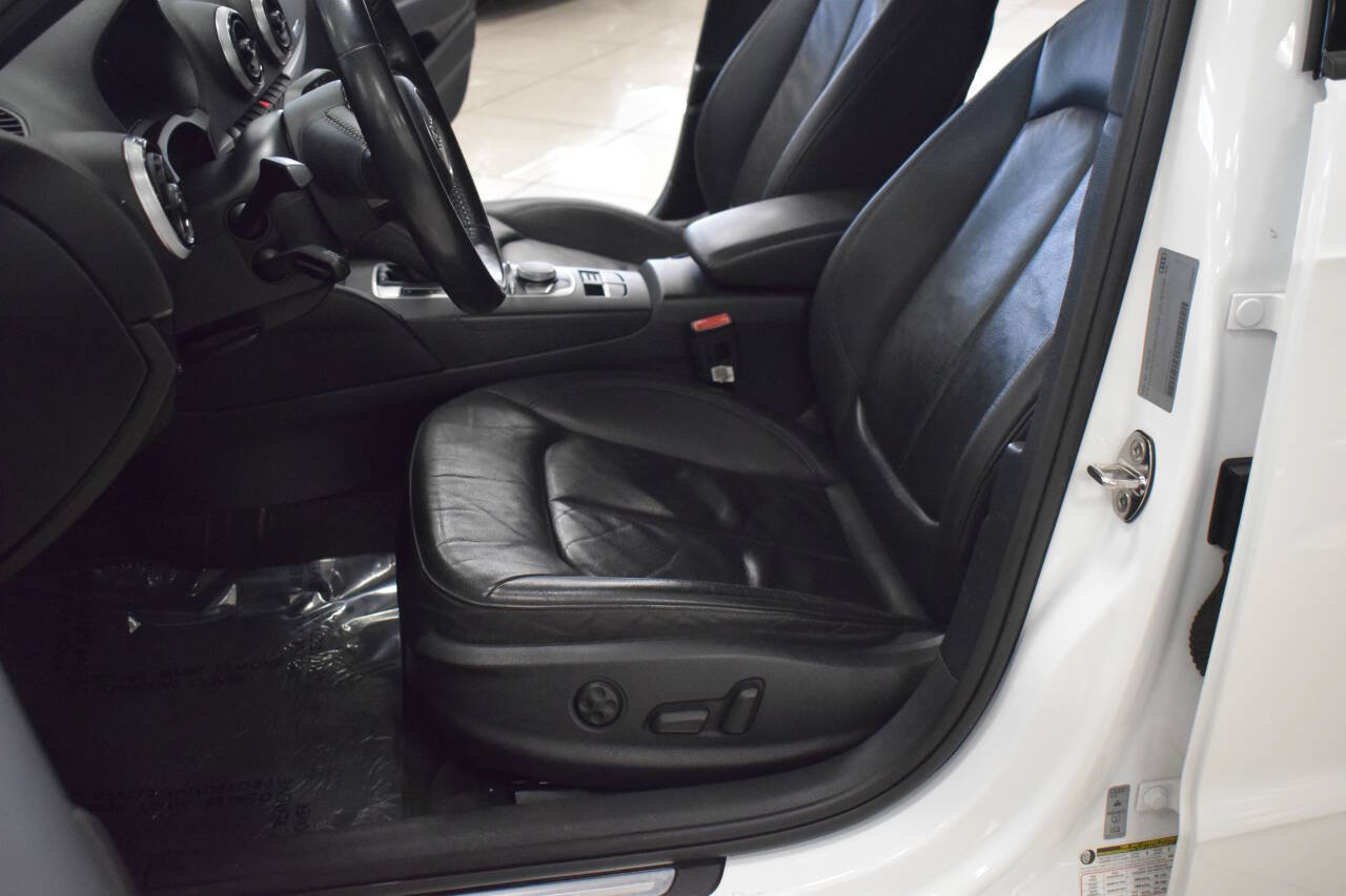 Used 2017 Audi A3 e-tron Premium FWD image 52