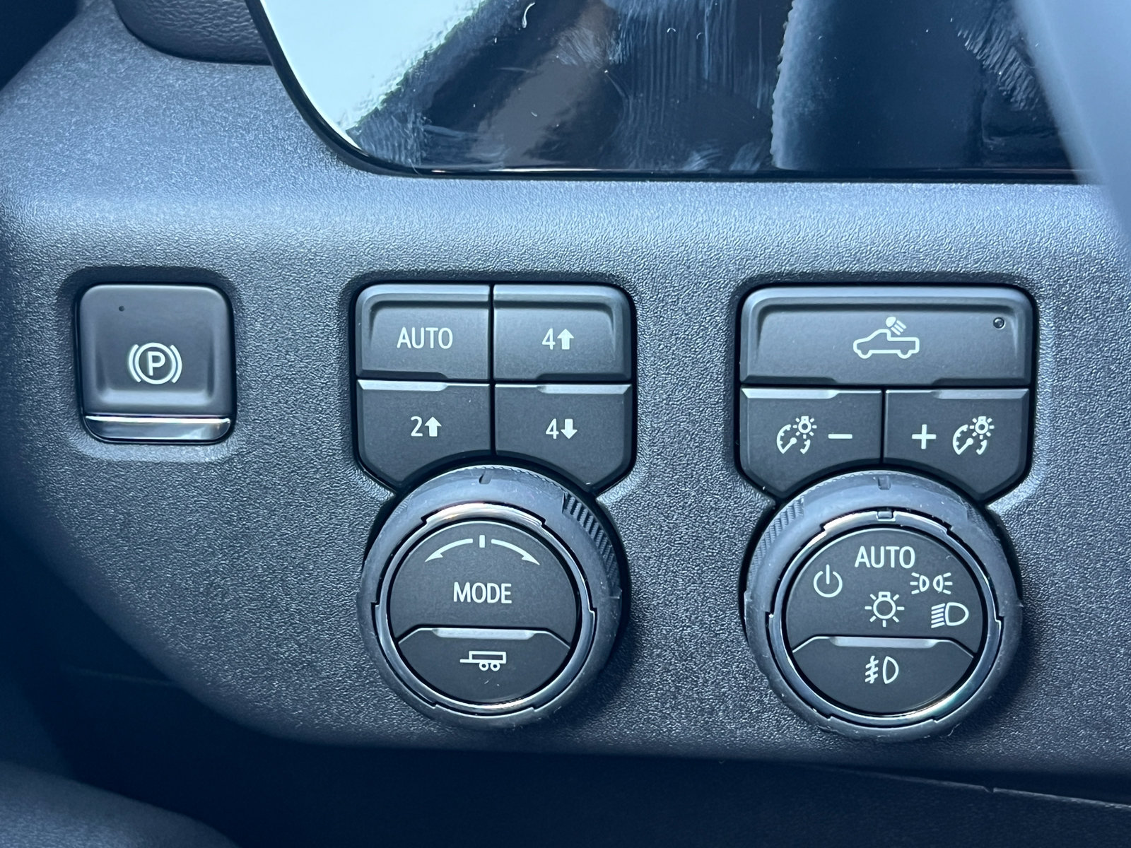 New 2026 Chevrolet Silverado 1500 RST w/ Convenience Package II AWD/4WD image 18