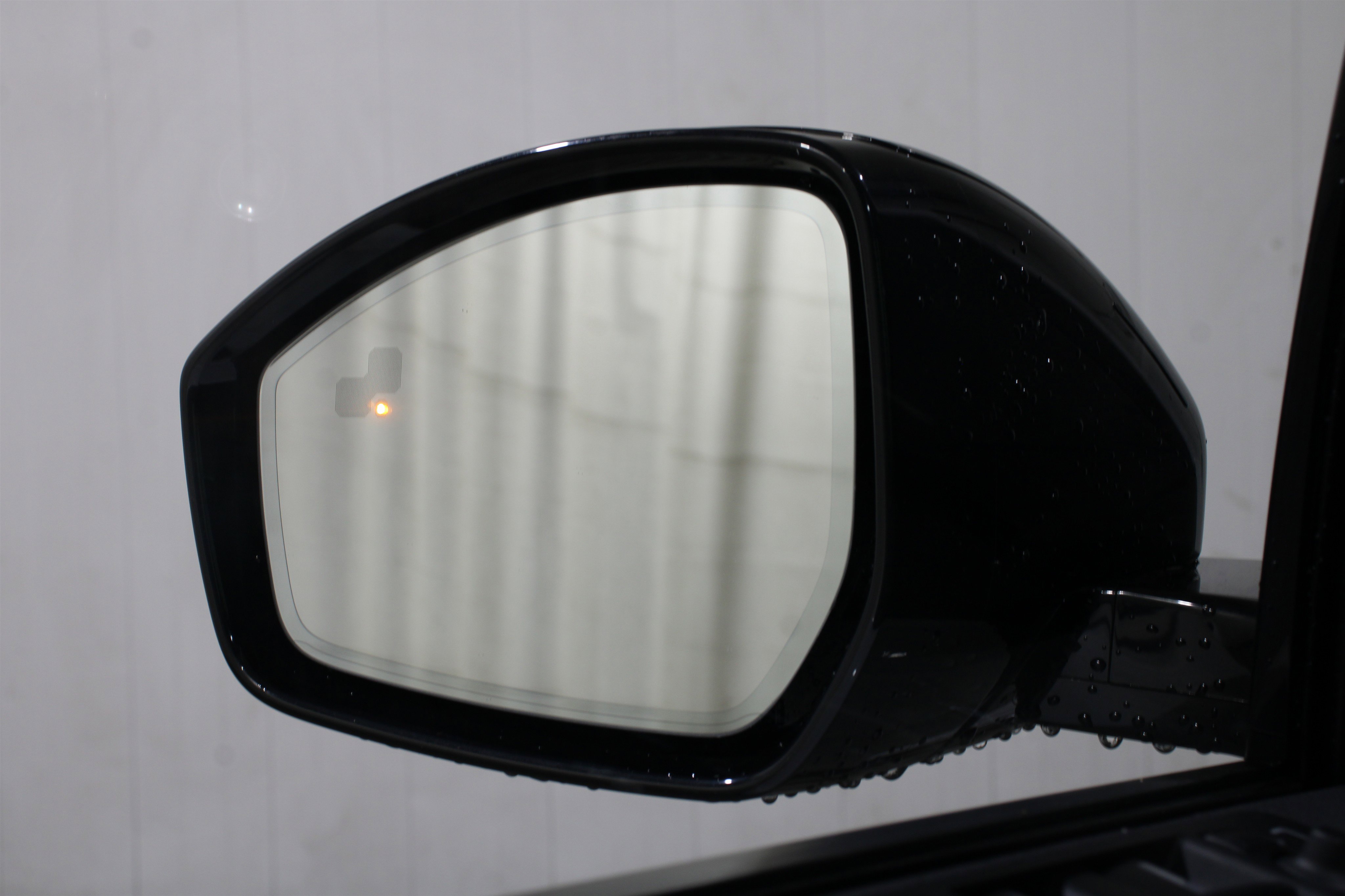 Used 2024 Land Rover Discovery Sport S image 11