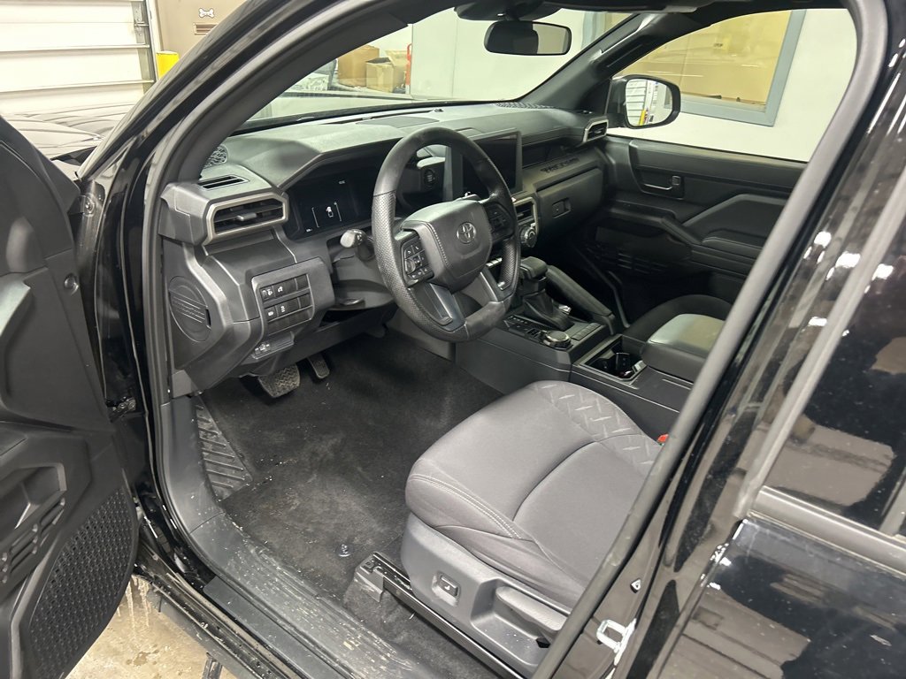 Used 2025 Toyota Tacoma SR image 6