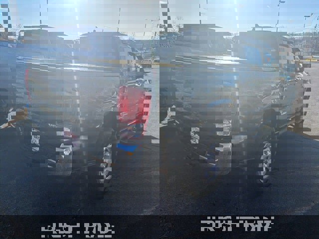 Used 2016 Toyota Tacoma SR5 image 8