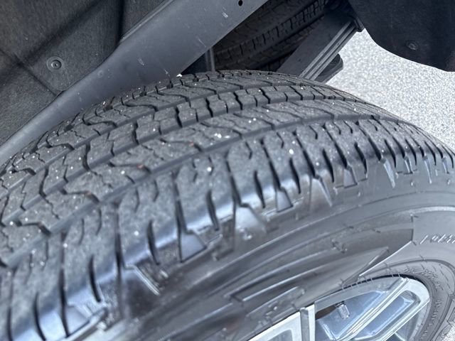 Used 2023 Chevrolet Colorado LT w/ LT Convenience Package II image 27