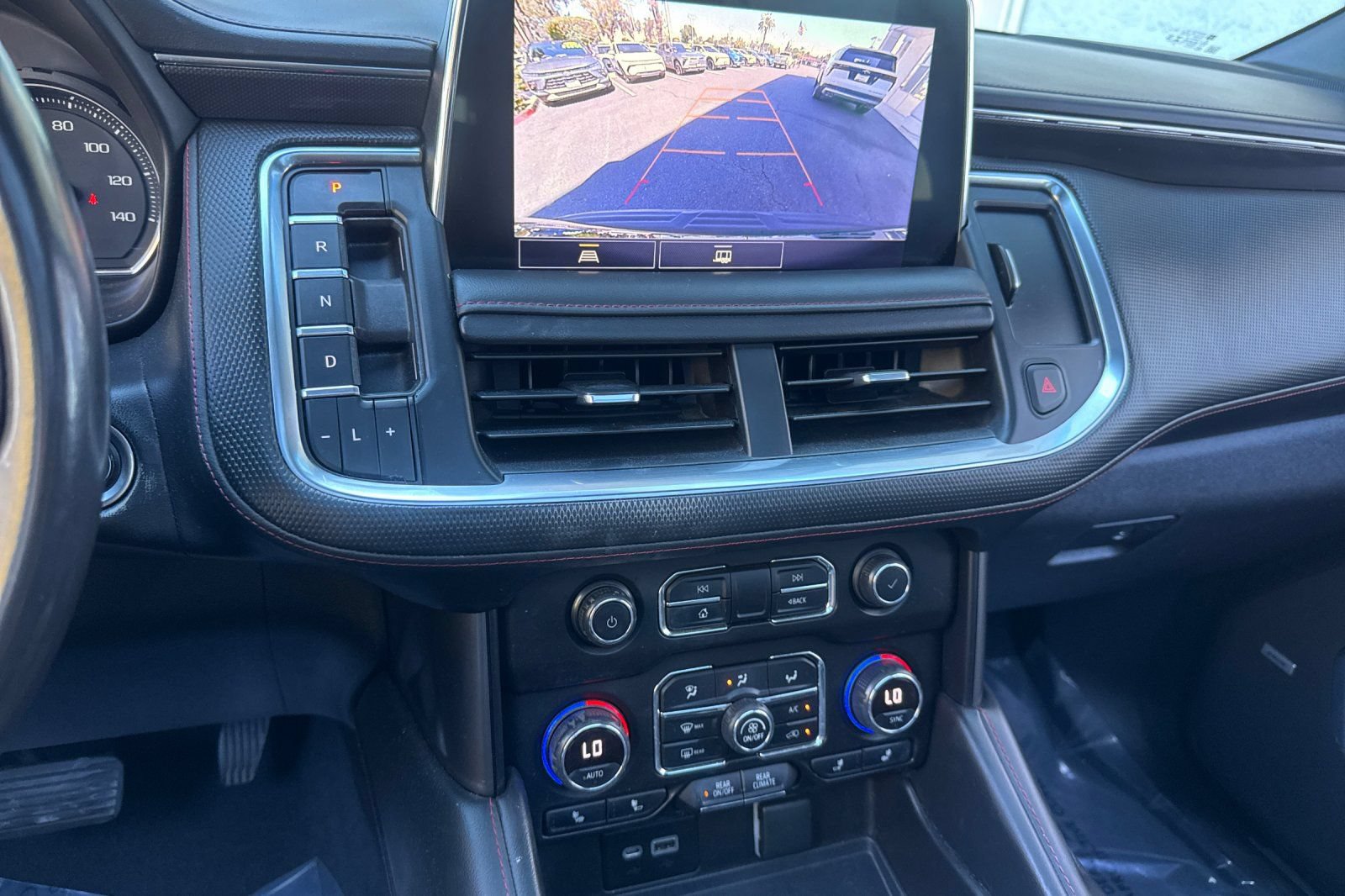 Used 2021 Chevrolet Suburban RST AWD/4WD image 28