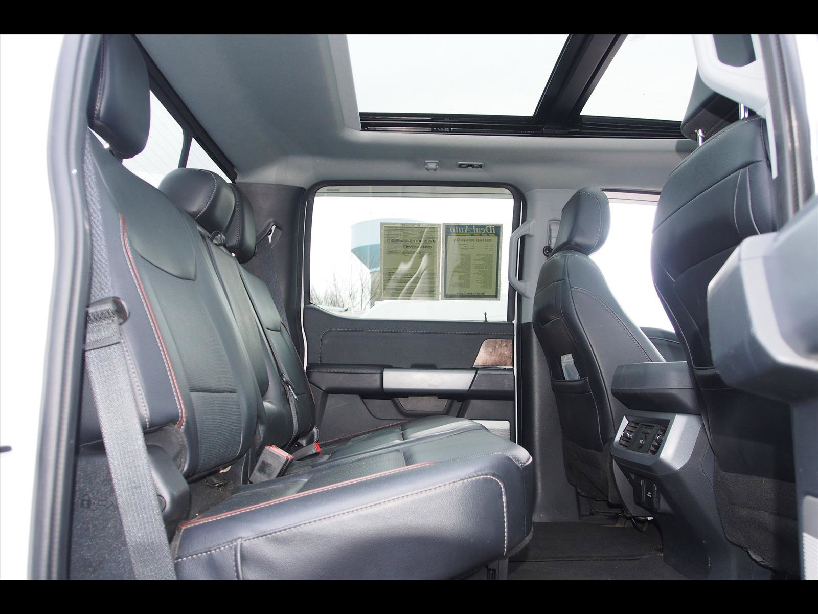 Used 2024 Ford F350 Lariat w/ Chrome Package image 15