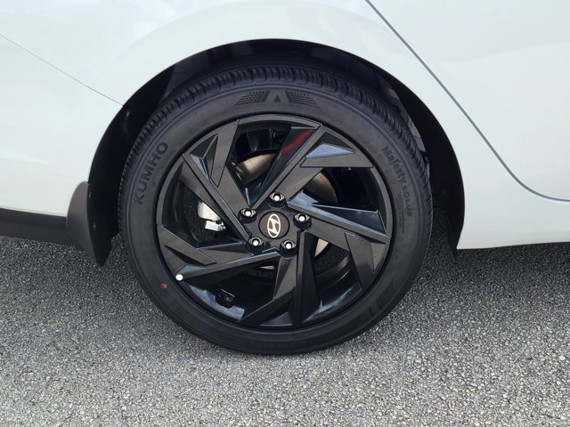 New 2026 Hyundai Elantra Sport FWD image 5