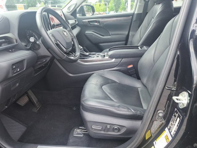 Certified 2020 Toyota Highlander Limited AWD/4WD image 27
