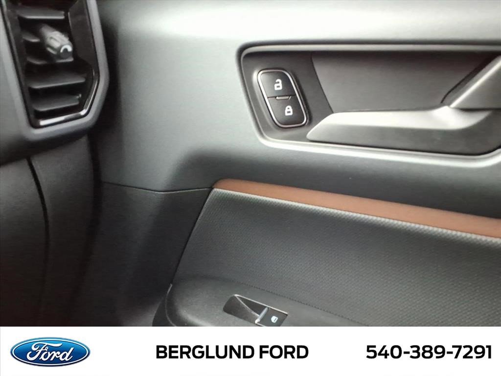 Used 2023 Ford Bronco Sport Outer Banks AWD/4WD image 32