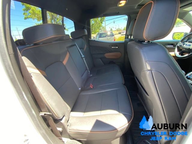 Used 2023 GMC Canyon AT4 w/ AT4 Premium Package AWD/4WD image 16